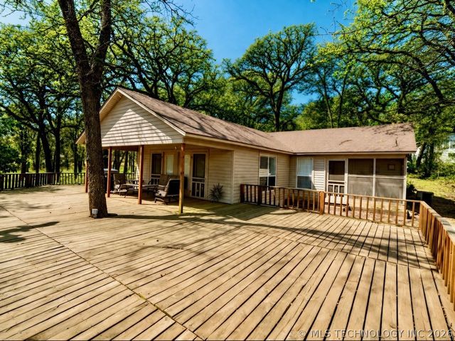 3684 Comanche Drive, Kingston, OK 73439