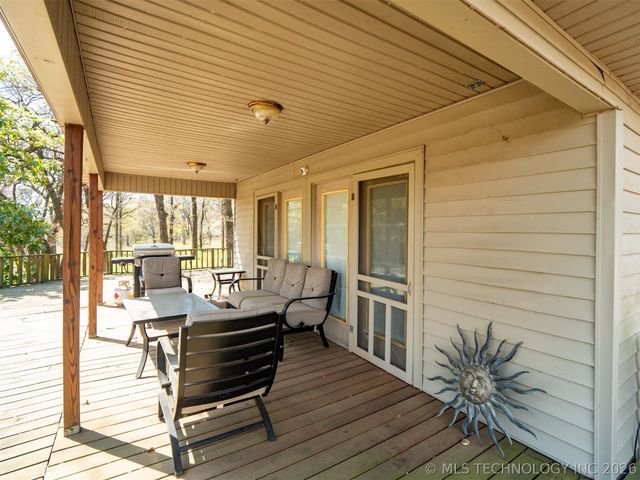 3684 Comanche Drive, Kingston, OK 73439