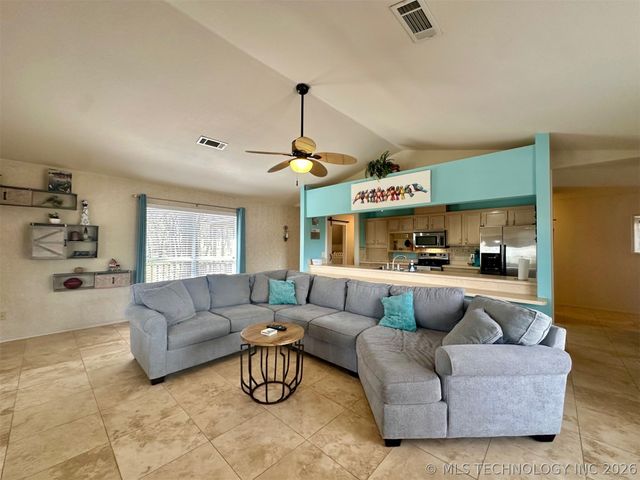 3684 Comanche Drive, Kingston, OK 73439