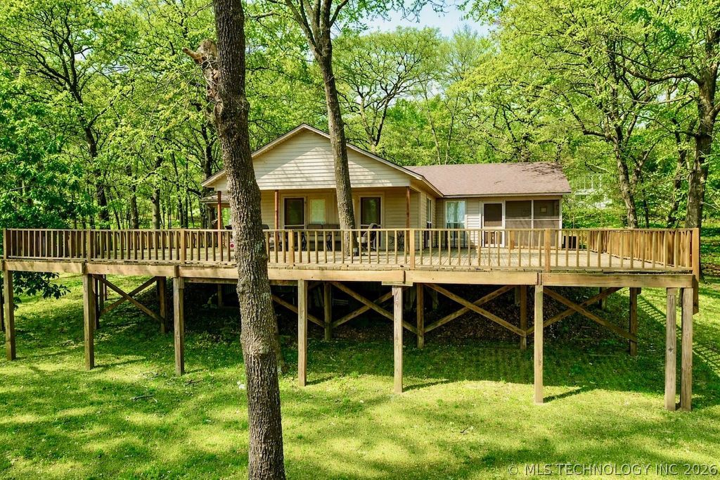 3684 Comanche Drive, Kingston, OK 73439