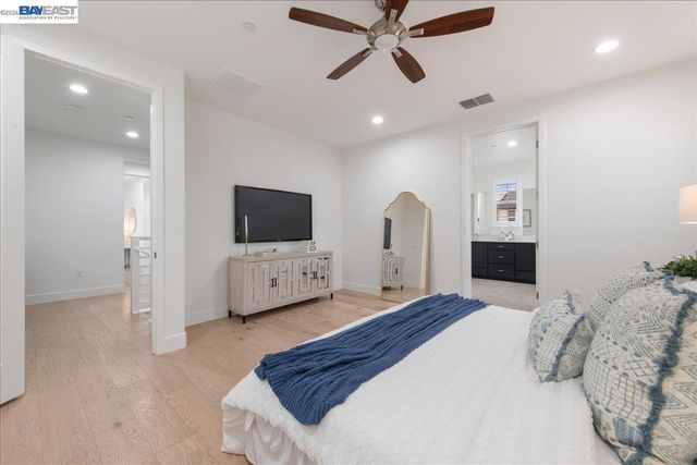 4026 Chalk Hill Way, Dublin, CA 94568