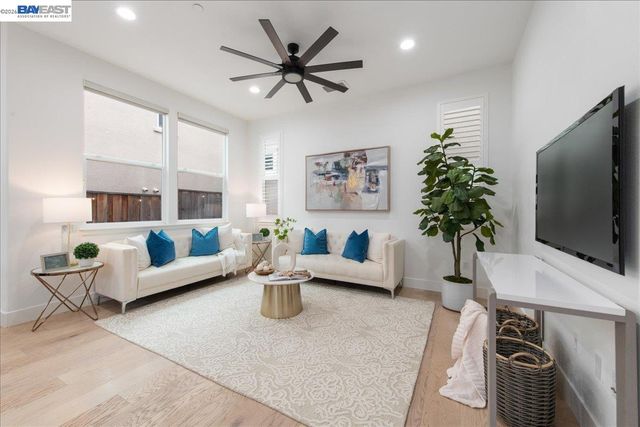 4026 Chalk Hill Way, Dublin, CA 94568