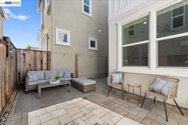 4026 Chalk Hill Way, Dublin, CA 94568