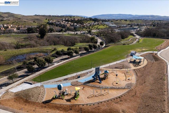 4026 Chalk Hill Way, Dublin, CA 94568