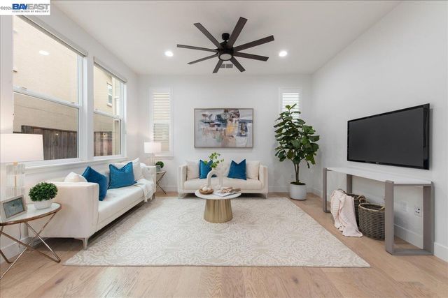 4026 Chalk Hill Way, Dublin, CA 94568