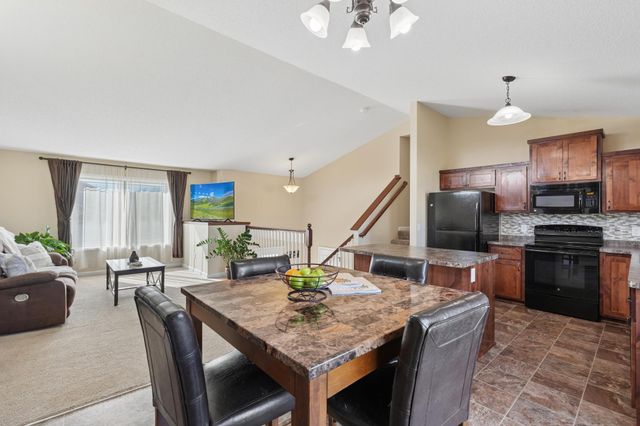 37915 Gerald Avenue, North Branch, MN 55056