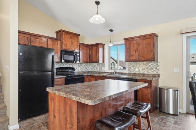 37915 Gerald Avenue, North Branch, MN 55056