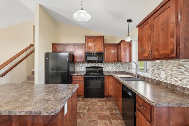37915 Gerald Avenue, North Branch, MN 55056