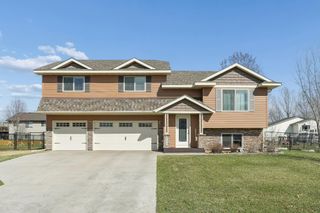 37915 Gerald Avenue, North Branch, MN 55056