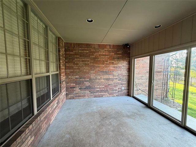 2816 Land Run Road, Moore, OK 73160