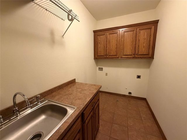 2816 Land Run Road, Moore, OK 73160