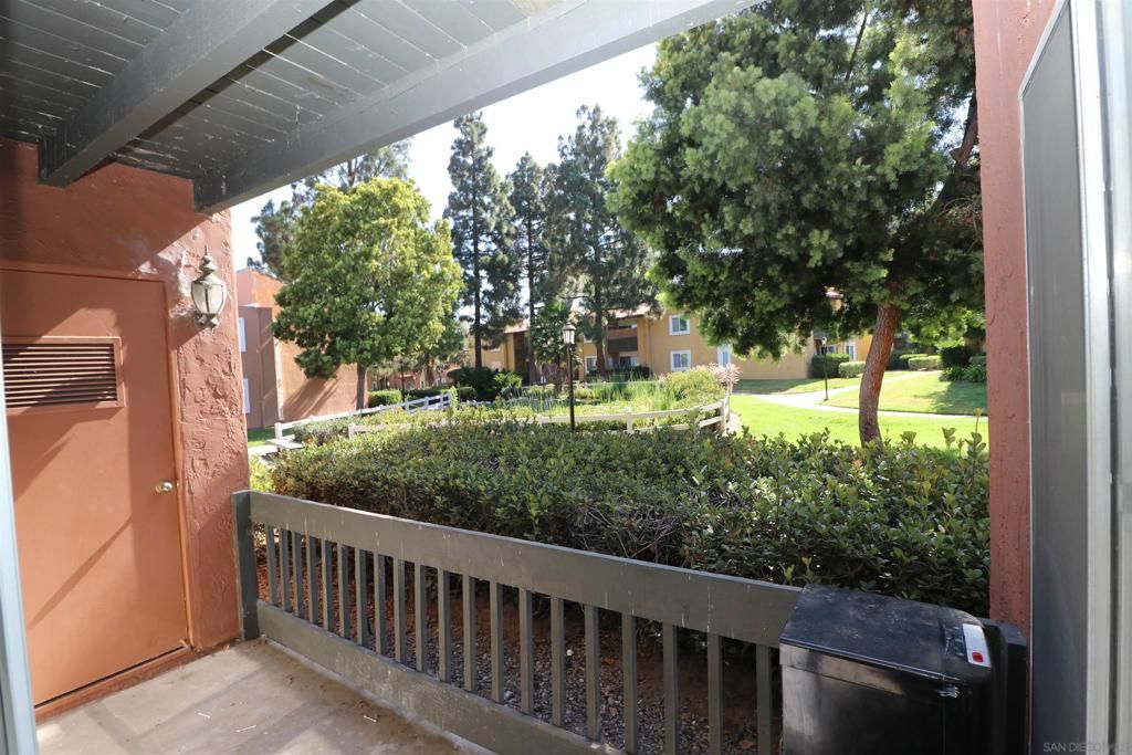 17081 W Bernardo Dr 107, San Diego, CA 92127 — exterior