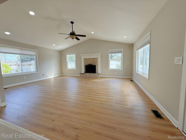 1300 Nightingale Street, Dearborn, MI 48128