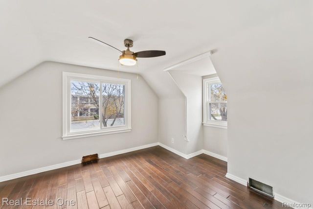 1300 Nightingale Street, Dearborn, MI 48128