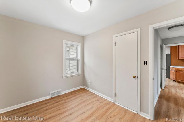 1300 Nightingale Street, Dearborn, MI 48128