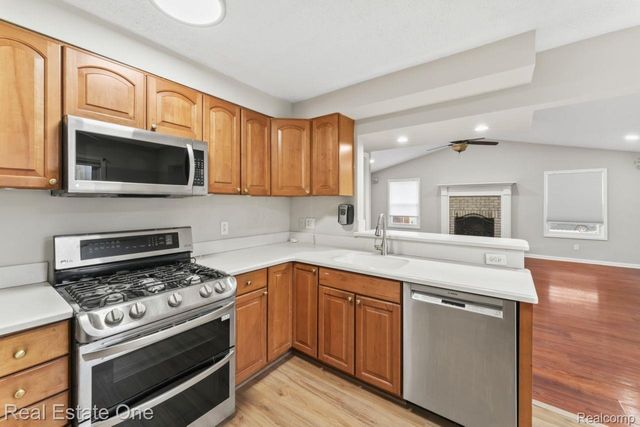 1300 Nightingale Street, Dearborn, MI 48128