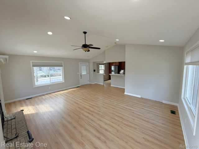 1300 Nightingale Street, Dearborn, MI 48128