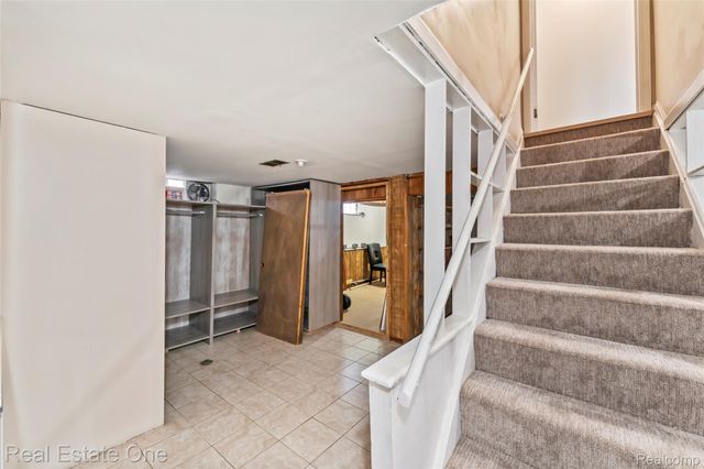 1300 Nightingale Street, Dearborn, MI 48128