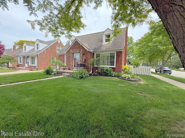 1300 Nightingale Street, Dearborn, MI 48128