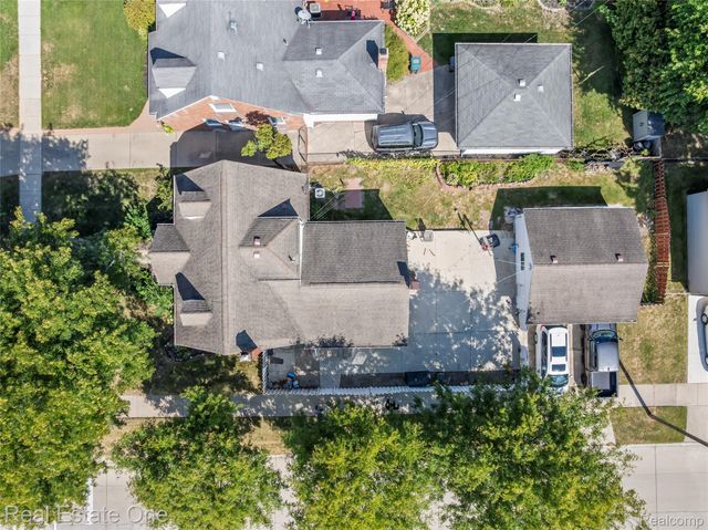 1300 Nightingale Street, Dearborn, MI 48128
