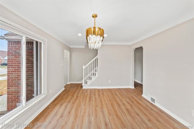 1300 Nightingale Street, Dearborn, MI 48128
