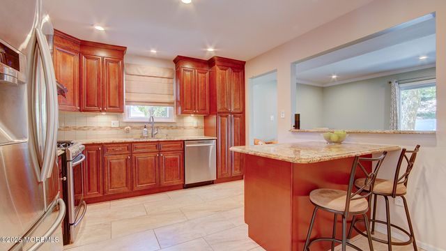 1 Rustic Lane, Matawan, NJ 07747
