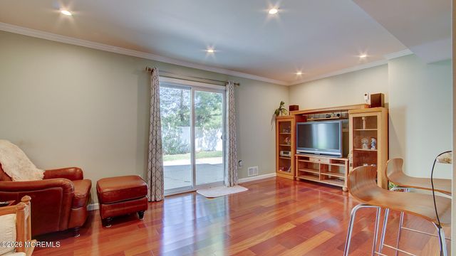 1 Rustic Lane, Matawan, NJ 07747