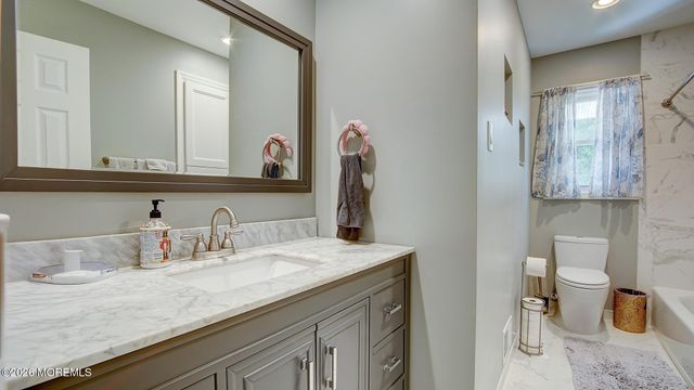 1 Rustic Lane, Matawan, NJ 07747