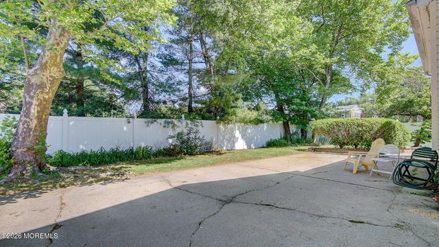 1 Rustic Lane, Matawan, NJ 07747