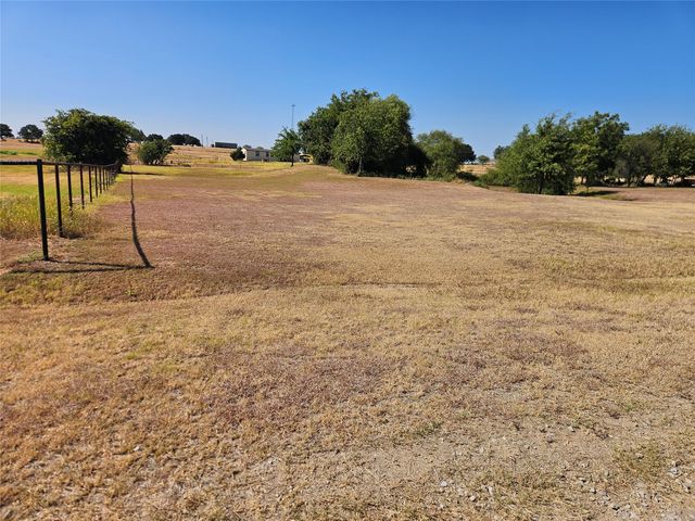 380 Pleasant View Drive, Bridgeport, TX 76426