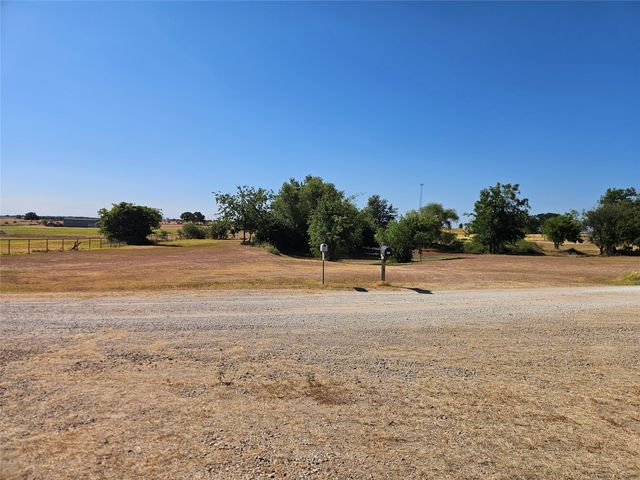 380 Pleasant View Drive, Bridgeport, TX 76426