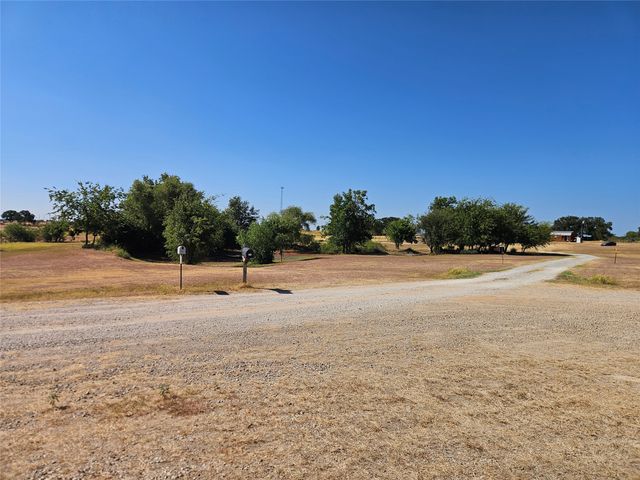 380 Pleasant View Drive, Bridgeport, TX 76426