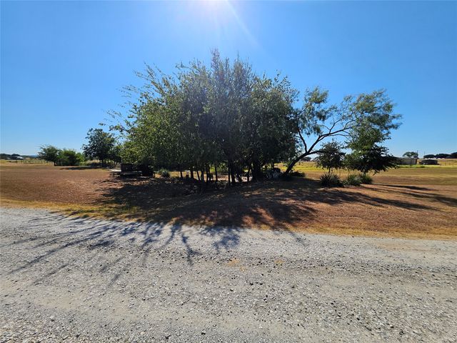 380 Pleasant View Drive, Bridgeport, TX 76426