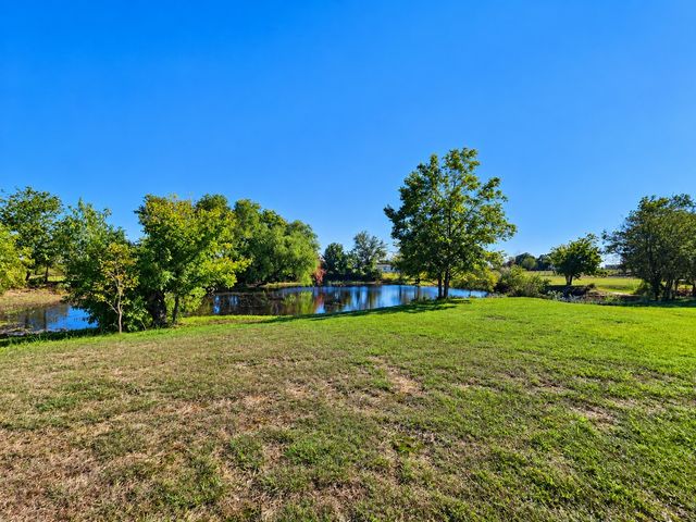 380 Pleasant View Drive, Bridgeport, TX 76426