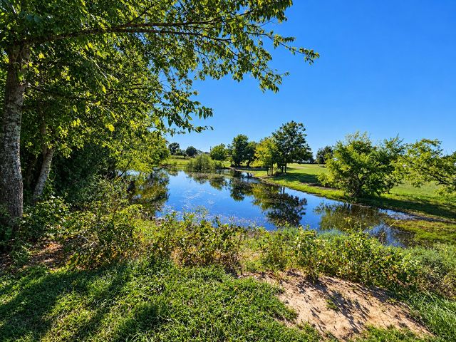 380 Pleasant View Drive, Bridgeport, TX 76426