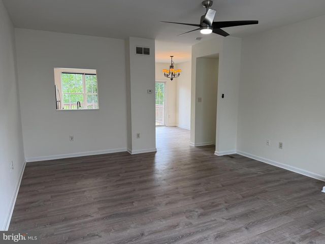 99 HIGHLAND CIR, Newark, DE 19713