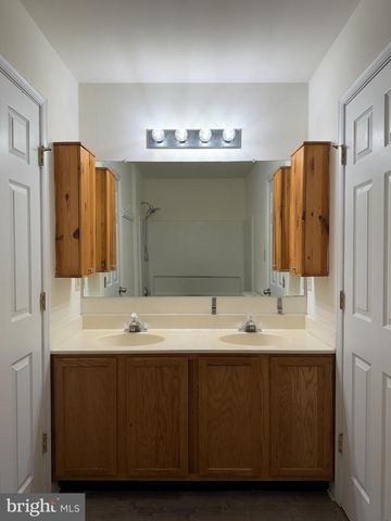 99 HIGHLAND CIR, Newark, DE 19713