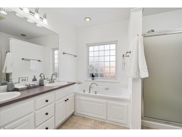 3461 MERRYVALE Rd, Eugene, OR 97404