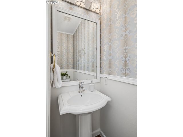 3461 MERRYVALE Rd, Eugene, OR 97404