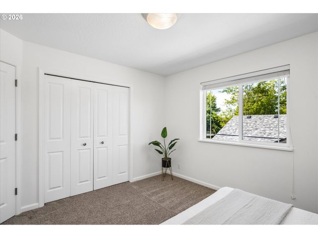 3461 MERRYVALE Rd, Eugene, OR 97404