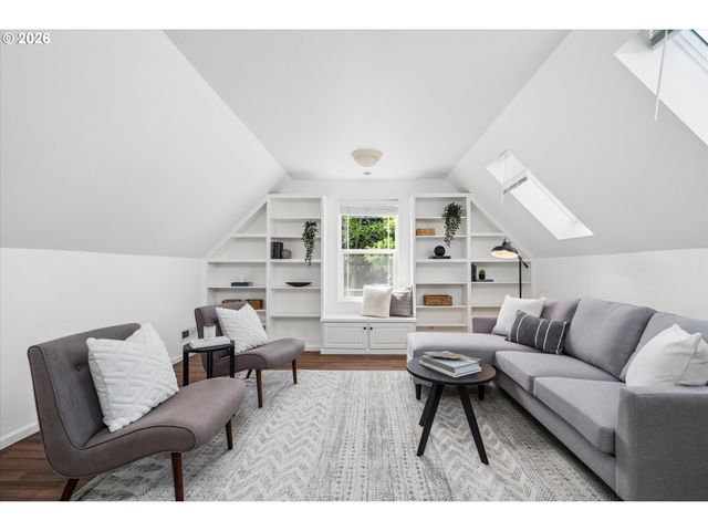 3461 MERRYVALE Rd, Eugene, OR 97404