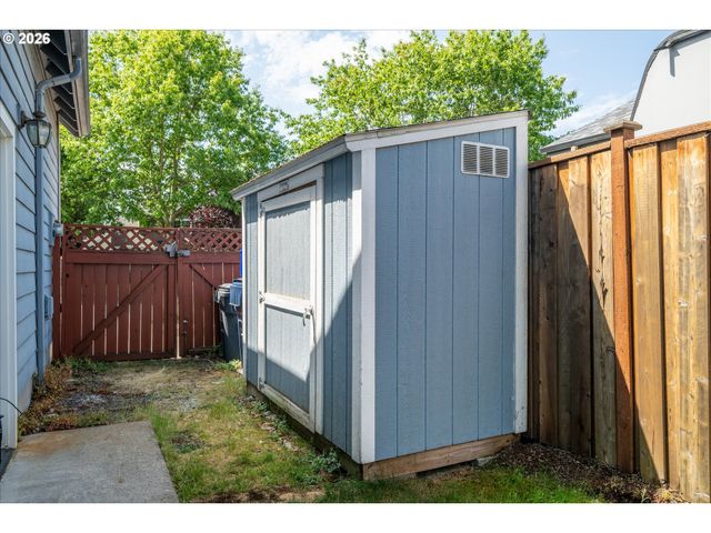 3461 MERRYVALE Rd, Eugene, OR 97404