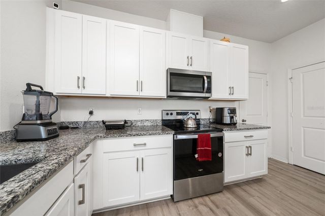 211 ASH WAY, Auburndale, FL 33823