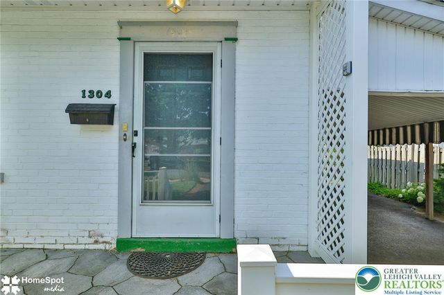 1304 West Wyoming Street, Allentown City, PA 18103