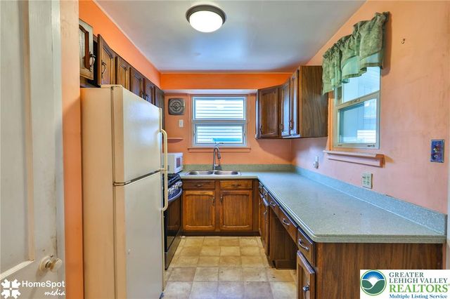 1304 West Wyoming Street, Allentown City, PA 18103