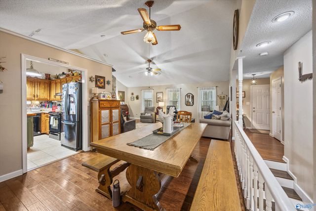 154 Dea Thomas Road, Hazel Green, AL 35750