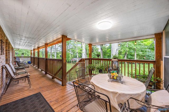 154 Dea Thomas Road, Hazel Green, AL 35750