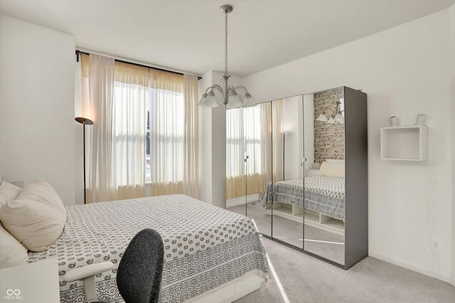 5175 Peachtree Road, Zionsville, IN 46077