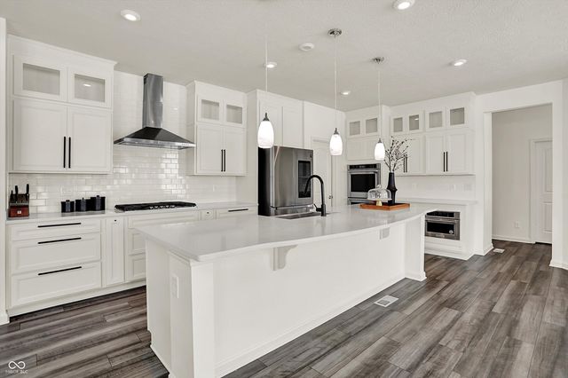 5175 Peachtree Road, Zionsville, IN 46077