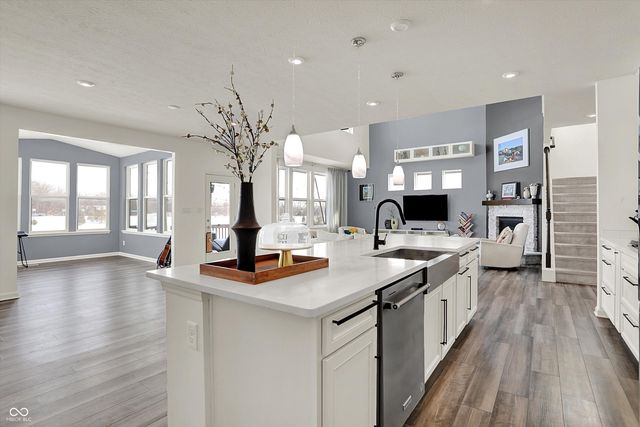 5175 Peachtree Road, Zionsville, IN 46077